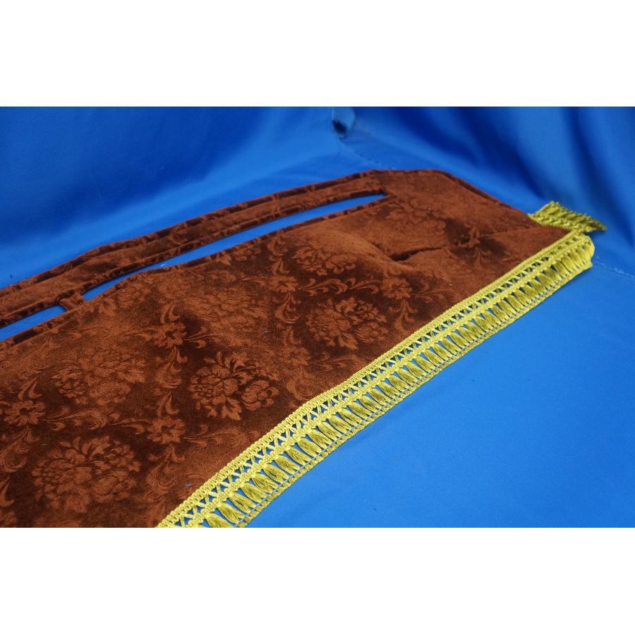 UD 大型 17クオンローレルブラウンダッシュマット新品 UD 大型 17クオンローレルブラウンダッシュマット新品 UD 大型