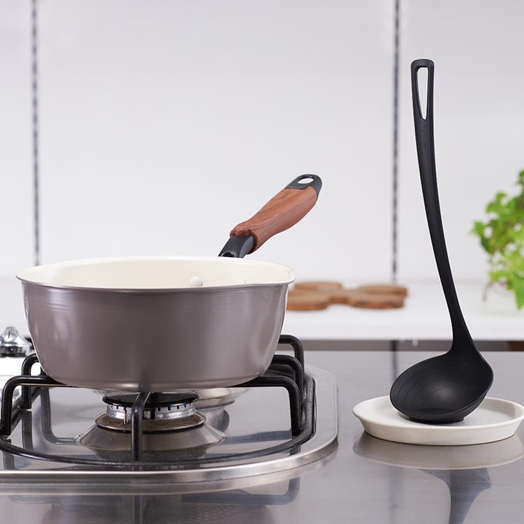 KEYUCA（ケユカ） ナイロン スタンドレードル 自立お玉 調理に便利 鍋