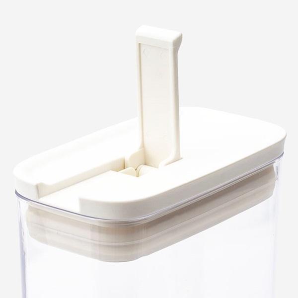 保存容器 乾物ストッカー 調味料入れ 乾物入れ ストック 密閉容器 食品 冷蔵庫収納｜ KEYUCA 楽に密閉キャニスター 8×14cm L ケユカ | KEYUCA | 04