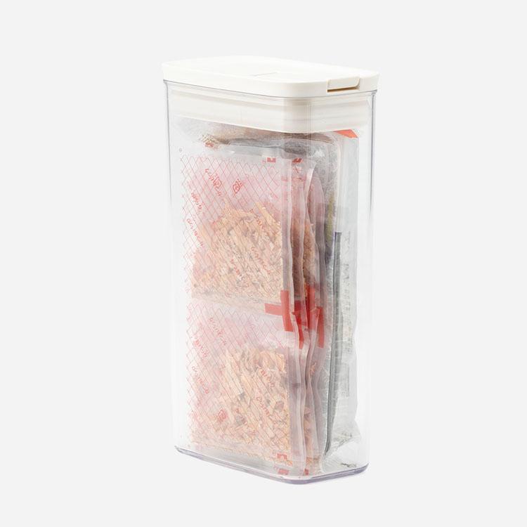 保存容器 調味料入れ 乾物入れ フードコンテナ フードストッカー 密閉容器 冷蔵庫収納[楽に密閉キャニスター 8×14cm M KEYUCA ケユカ] | KEYUCA | 01