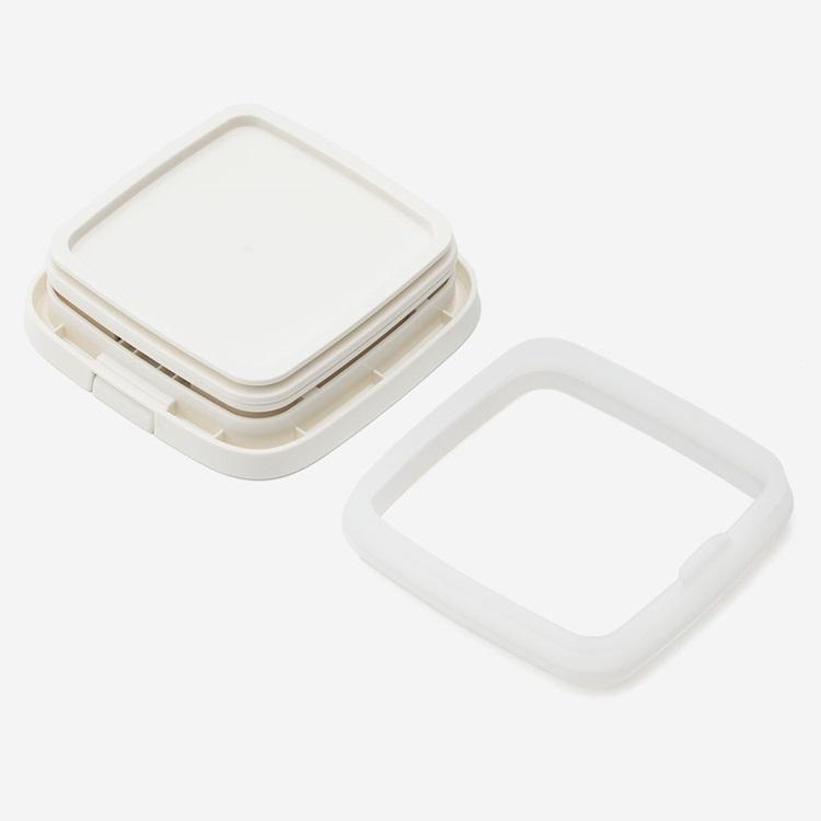 保存容器 調味料入れ 乾物入れ フードコンテナ シンプル 冷蔵庫 冷蔵庫収納｜ 楽に密閉キャニスター10.5×10.5cm S  KEYUCA(ケユカ) | KEYUCA | 03