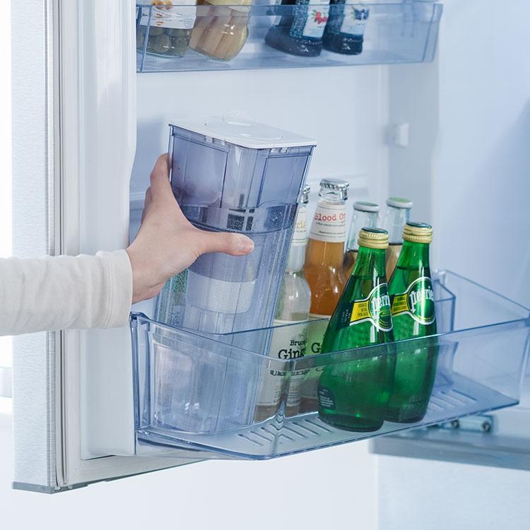 日本製 国産 浄水器 コンパクト スリム 軽量 カートリッジ付き｜ 片手で注げる浄水ポット0.9L  KEYUCA(ケユカ) (グッドプライス) | KEYUCA | 13