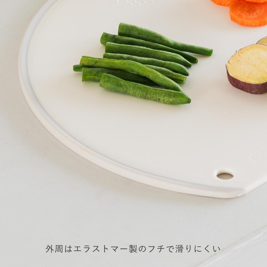調理器具 キッチン用品 カッティングボード シンプル フック穴付き 熱湯消毒可 食洗機可 ｜ 抗菌 滑りにくいD型まな板  KEYUCA(ケユカ) | KEYUCA | 04