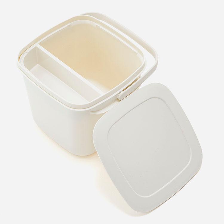 バケツ 蓋付き バスケット 掃除道具 おもちゃ収納 つけ置き フタ付き 目盛り付き[四角い収納バケツ 9L KEYUCA ケユカ] | KEYUCA | 01