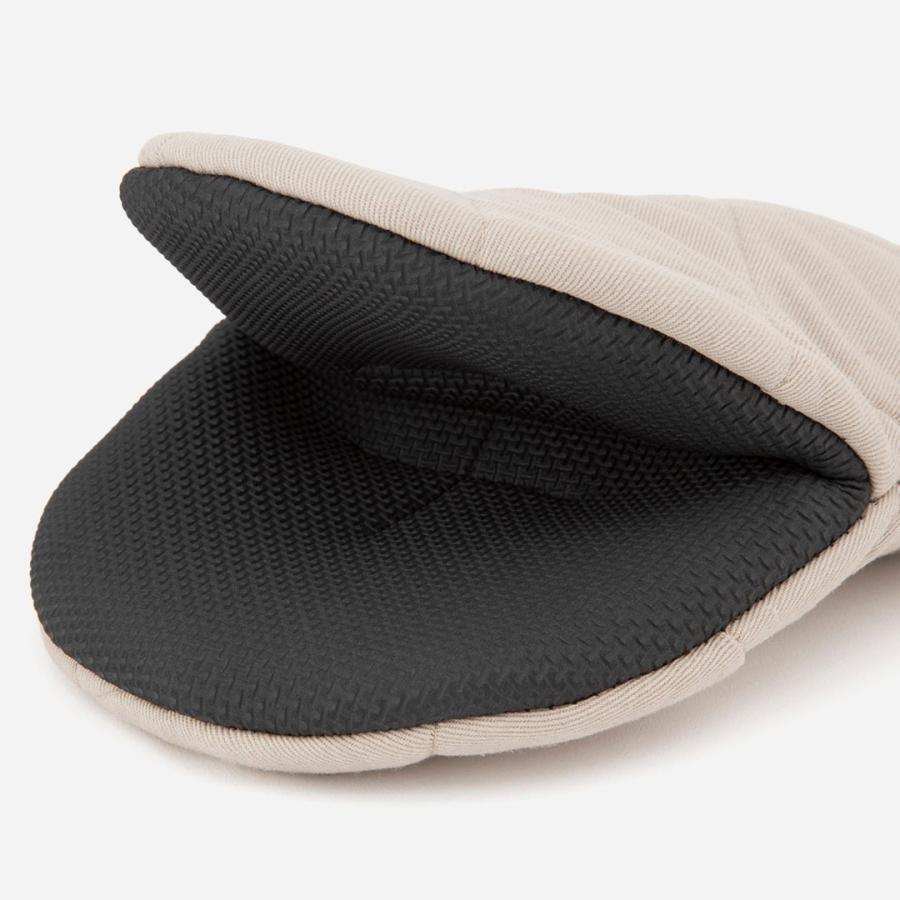 オーブン グリル 滑り止め ループ紐付き 使いやすい ジャストサイズ かわいい 調理道具｜ 耐熱ゴム付きミニミトン  KEYUCA(ケユカ) | KEYUCA | 05