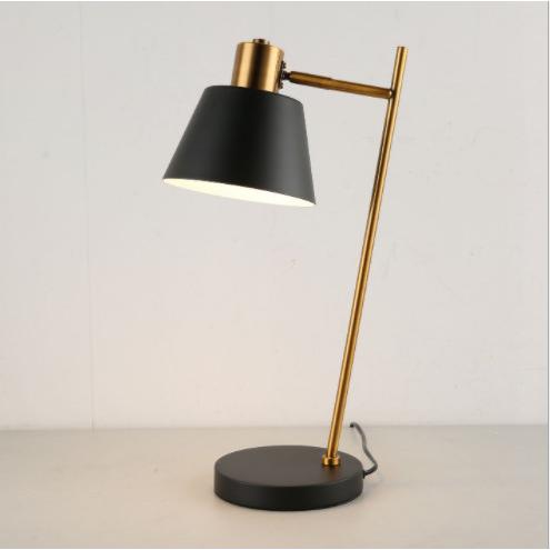 テーブルランプ ベッドサイド 卓上ランプ デスクライト スタンドライト Led対応 創意設計北欧 現代 簡約 卓上照明 読書灯 書斎 寝室 インテリア おしゃれ Kgcs3043 Kgcストア2号 通販 Yahoo ショッピング