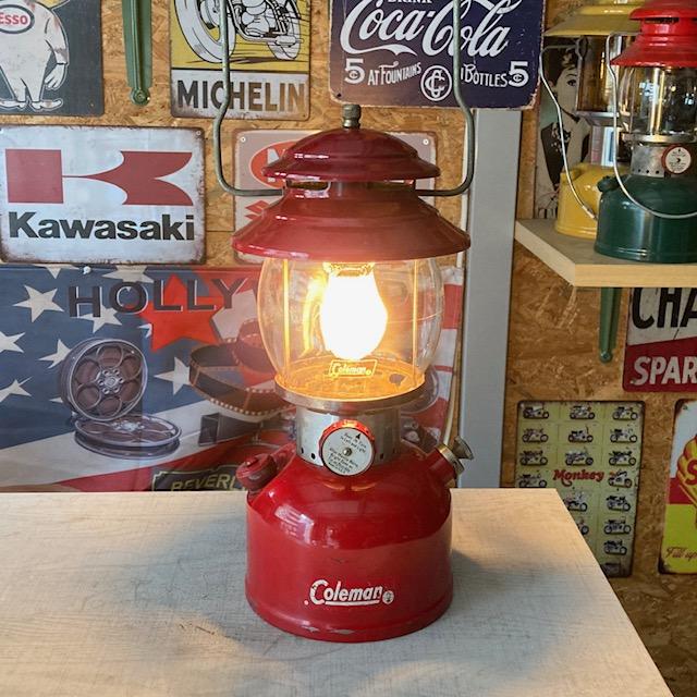 Coleman コールマンランタン200A １９６４年 e3a98d9872a9a156de0174aa4cc89f