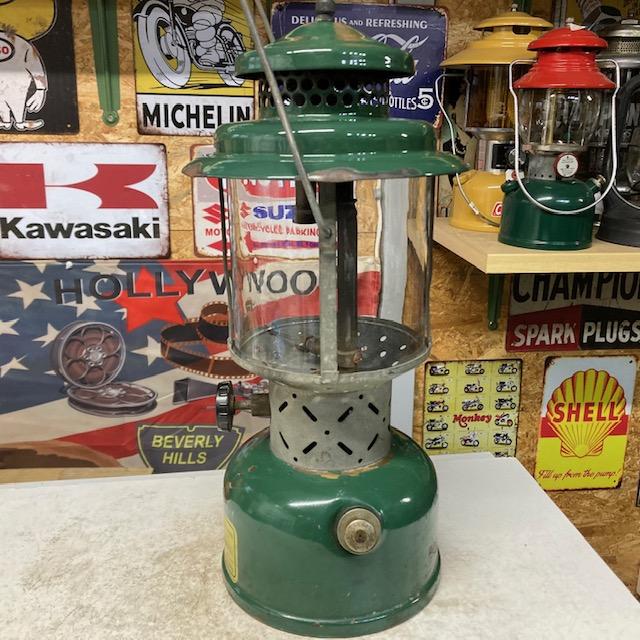 Coleman コールマン ガソリンランタン ミリタリーサンシャイングローブ Coleman（コールマン） ランタン 1946年 軍仕様 ミリタリー 220C