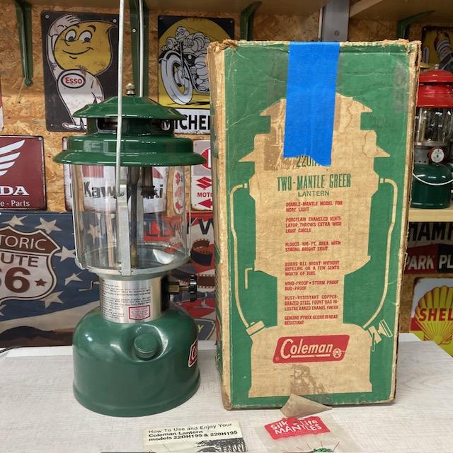 Coleman 220H ランタン 1974年製 Coleman 【箱入り】1974年8月 コールマン 220H ランタン 箱 取説