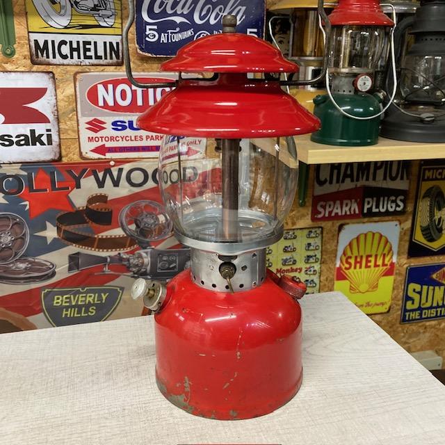 【本日最終価格！】ヴィンテージコールマン ランタン 200A スモールパテペン ✨【Coleman 200A “パテペン” vs “スモールパテペン”】✨ 赤ランタンの ライト・ランタン