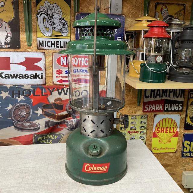 Coleman ランタン グリーン 付属品付き Coleman（コールマン） ランタン 1951年10月 220E ハンドル付き