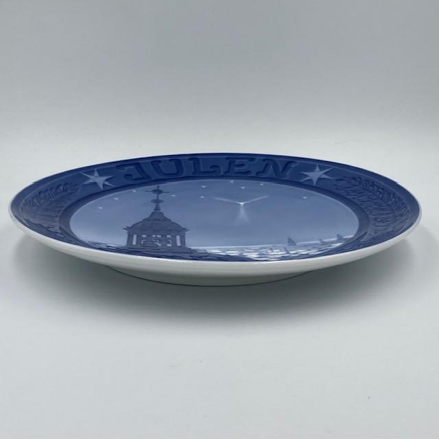 ROYAL COPENHAGEN（ロイヤルコペンハーゲン） イヤープレート 1913年