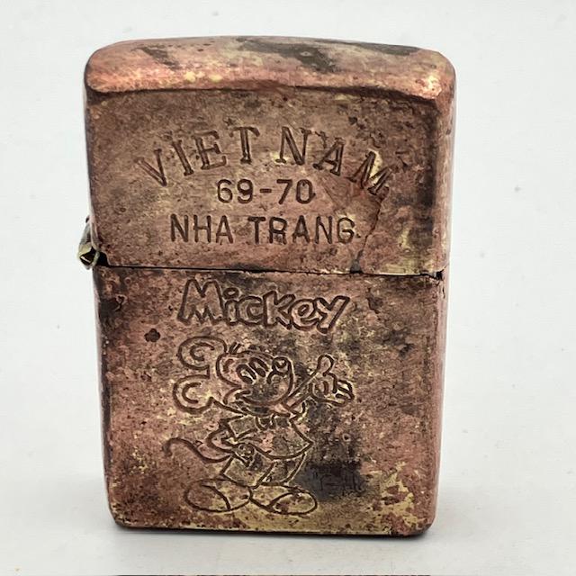 ZIPPO ベトナムジッポー 1969年 ブラス製 ミッキーマウス柄 使えます 【ブック】 ヴェトナムジッポー