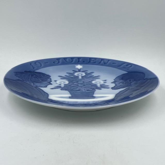 ROYAL COPENHAGEN（ロイヤルコペンハーゲン） イヤープレート 1912年 