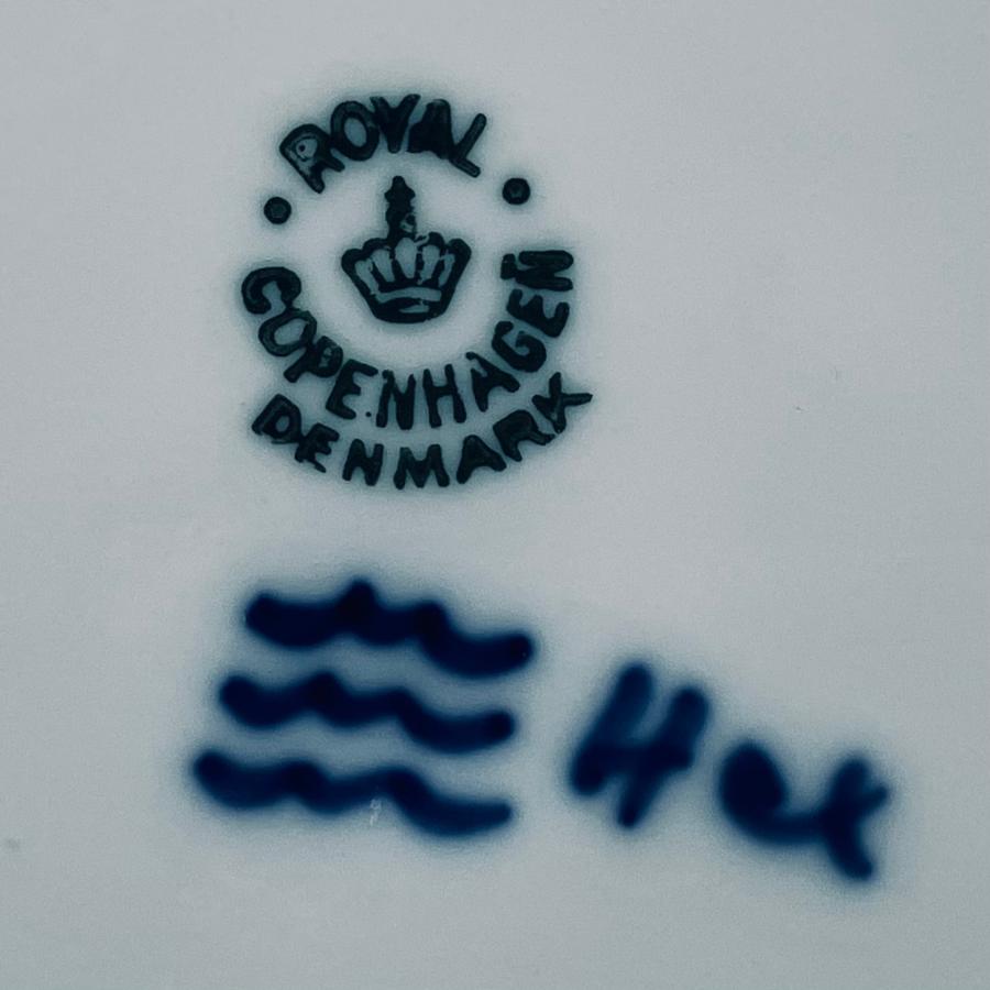 ロイヤルコペンハーゲン　1949年コペンハーゲンの聖母マリアの大聖堂 ロイヤルコペンハーゲン イヤープレート 1949年 コペンハーゲンの聖母