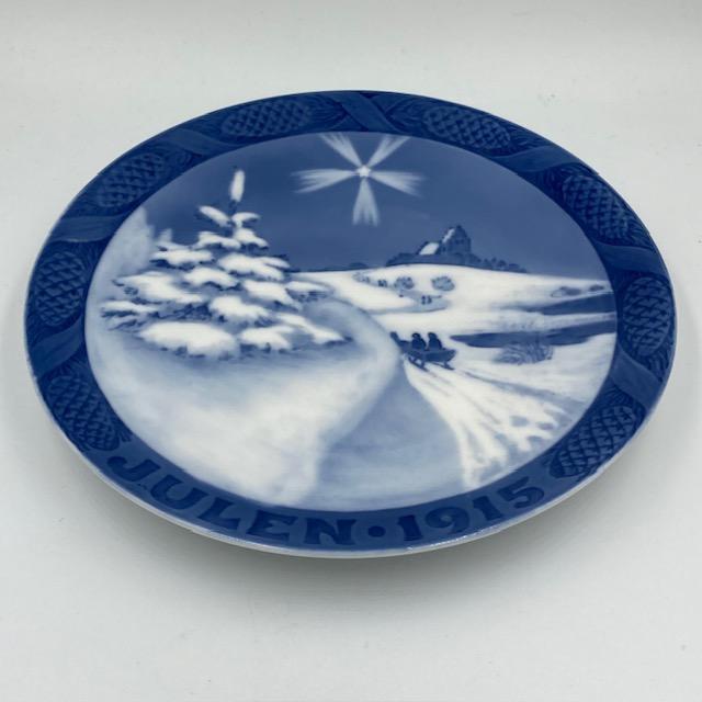ROYAL COPENHAGEN（ロイヤルコペンハーゲン） イヤープレート 1915年