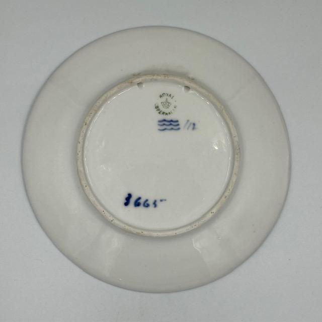 ROYAL COPENHAGEN（ロイヤルコペンハーゲン） イヤープレート 1915年