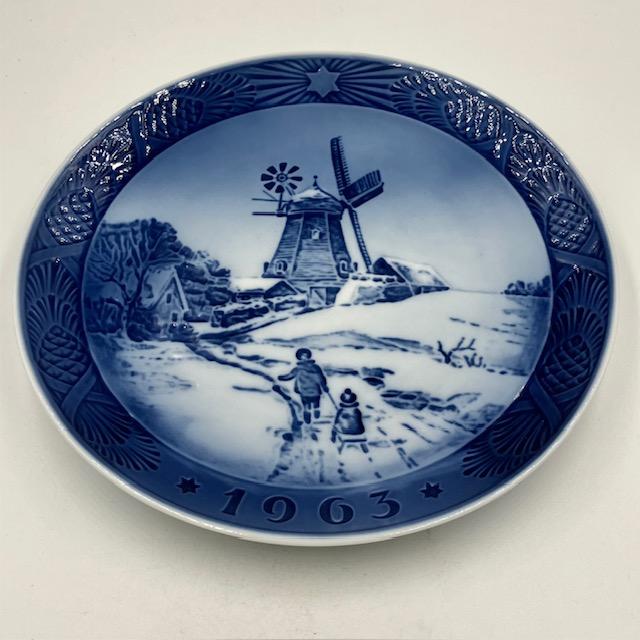 ROYAL COPENHAGEN ロイヤルコペンハーゲン イヤープレート 1963年