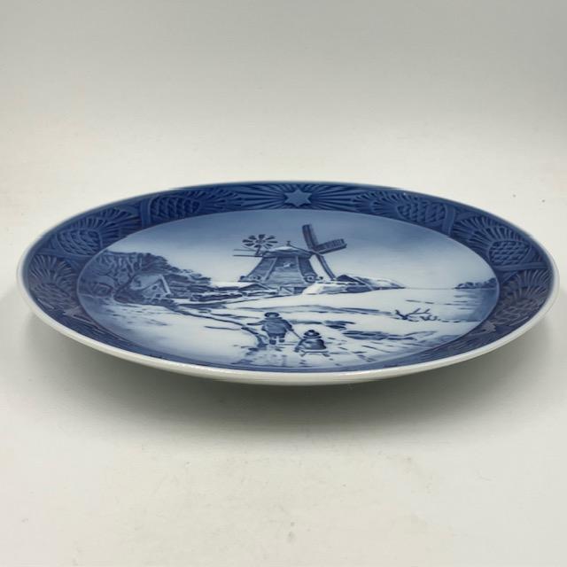 ROYAL COPENHAGEN ロイヤルコペンハーゲン イヤープレート 1963年