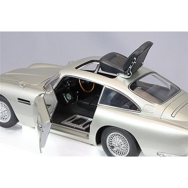 オートアート コンポジット 1/18 アストンマーティン DB5 オートアート コンポジット 1/18 アストンマーティン DB5