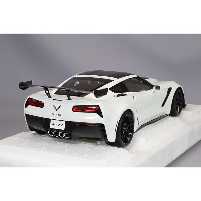 オートアート コンポジット 1/18 シボレー コルベット (C7) ZR1