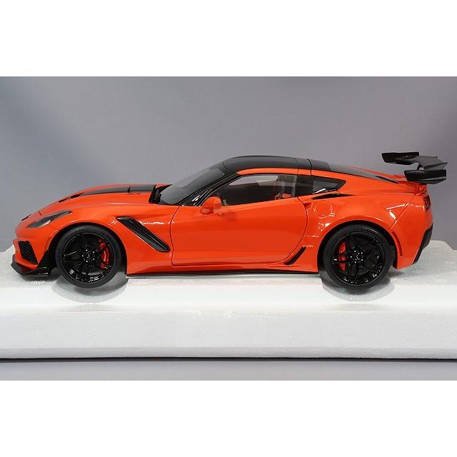 オートアート コンポジット 1/18 シボレー コルベット (C7) ZR1