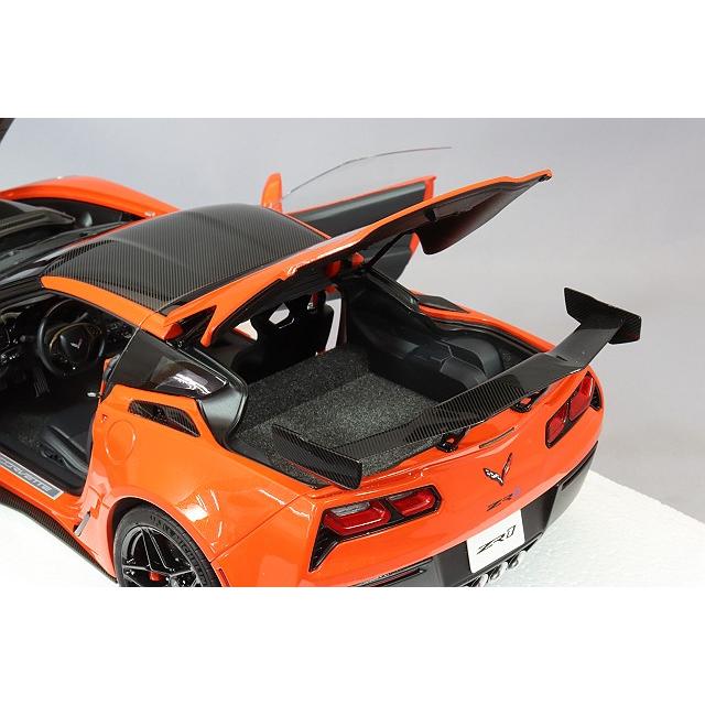 オートアート コンポジット 1/18 シボレー コルベット (C7) ZR1