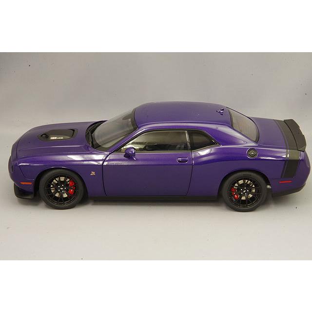 秋冬の主役◎ オートアート コンポジット 1/18 ダッジ チャレンジャー 392 HEMI スキャットパック シェイカー 2018 パール パープル 【2587555954】(13640円)