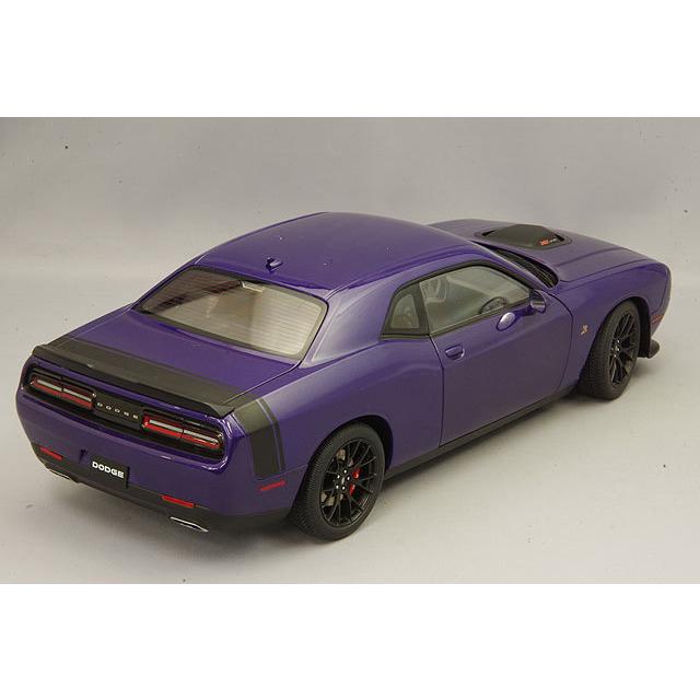 秋冬の主役◎ オートアート コンポジット 1/18 ダッジ チャレンジャー 392 HEMI スキャットパック シェイカー 2018 パール パープル 【2587555954】(13640円)