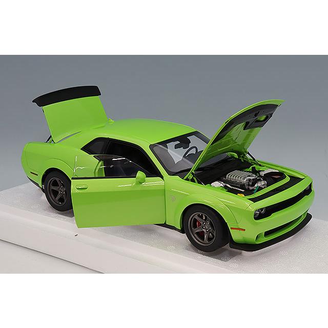 オートアート コンポジット 1/18 ダッジ チャレンジャー SRT スーパー ストック 2023 メタリックライムグリーン (SUBLIME) |  | 03