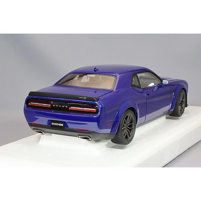 オートアート コンポジット 1/18 ダッジ チャレンジャー R/T スキャットパック ワイドボディ 2022 インディゴブルー(メタリックブルー) |  | 02