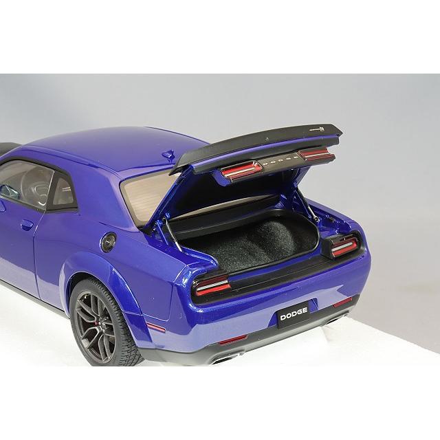 オートアート コンポジット 1/18 ダッジ チャレンジャー R/T スキャットパック ワイドボディ 2022 インディゴブルー(メタリックブルー) |  | 04