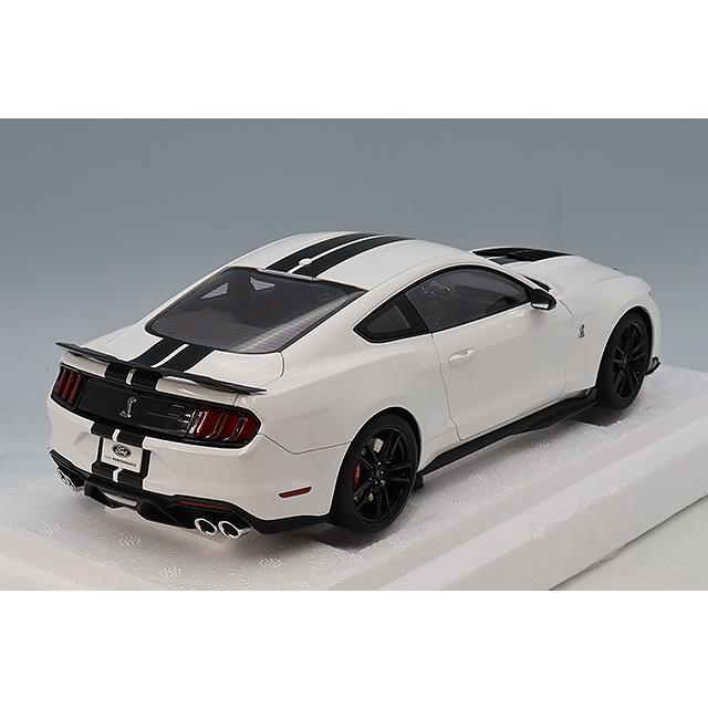 オートアート コンポジット 1/18 フォード マスタング シェルビー GT500 ホワイト/ブラックストライプ |  | 02