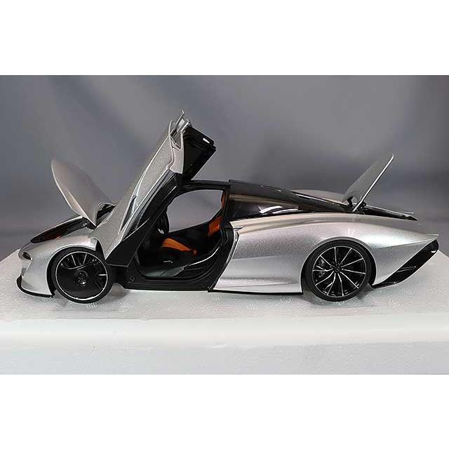 オートアート 1/18 マクラーレン 12C(シルバー) Amazon | AUTOart 1/18 マクラーレン MP4-12C (シルバー) 完成品