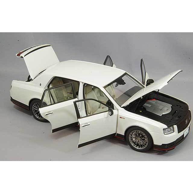 AUTOart 1/18 トヨタ センチュリー スペシャルエディション AUTOart 1/18 トヨタ センチュリー スペシャルエディション