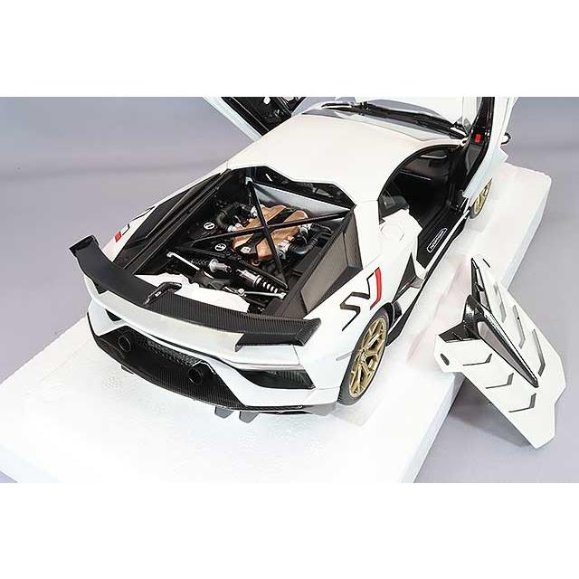 オートアート コンポジット 1/18 ランボルギーニ アヴェン オートアート コンポジット 1/18 ランボルギーニ アヴェン