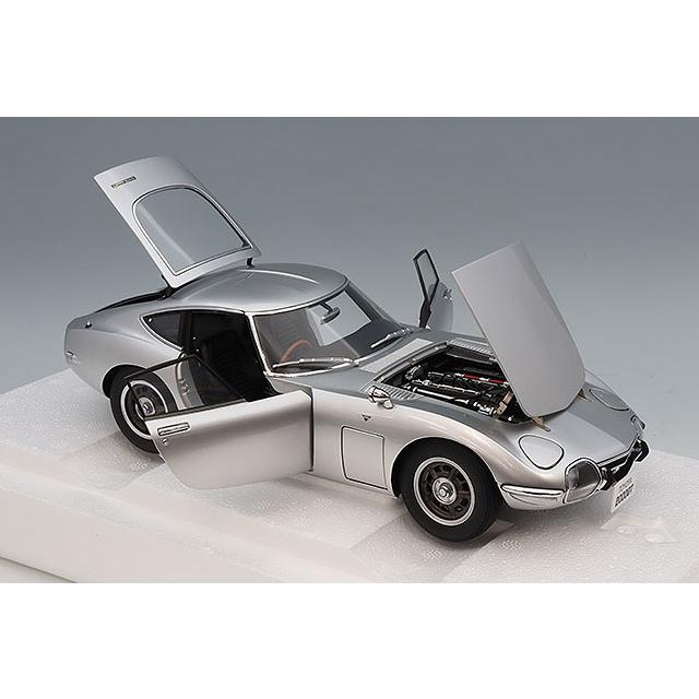 オートアート コンポジット 1/18 トヨタ 2000GT 1967 シルバー 【リニューアル再生産】 |  | 03