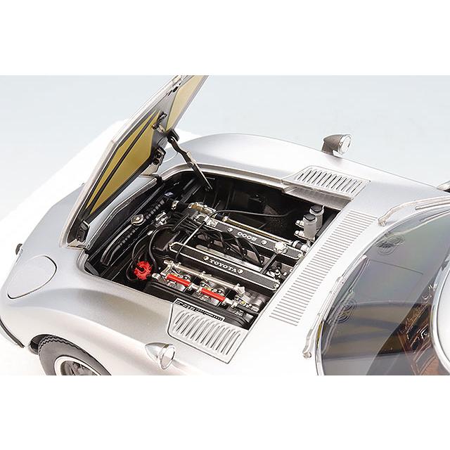 オートアート コンポジット 1/18 トヨタ 2000GT 1967 シルバー 【リニューアル再生産】 |  | 05