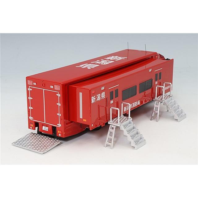 アクトカー 1/64 拠点機能形成車 新潟県消防局 拡幅ボディ&はしご付 |  | 03