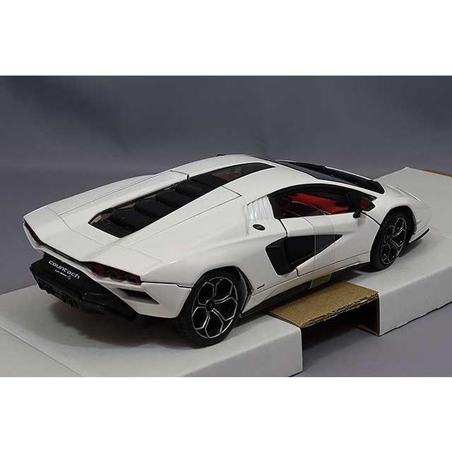ミニカー/完成品 ブラゴ 1/24 ランボルギーニ カウンタック LPI800-4