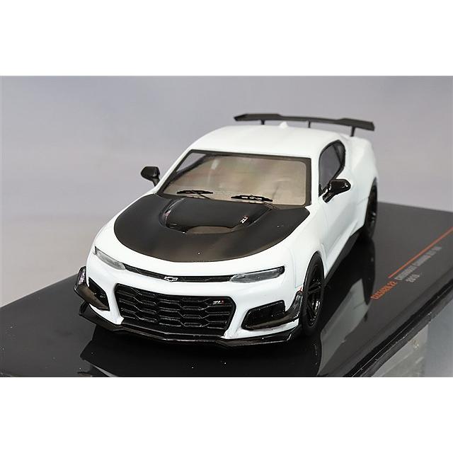 PLATZ 1/25 カマロ塗装済み完成品 PLATZ 1/25 カマロ塗装済み完成品