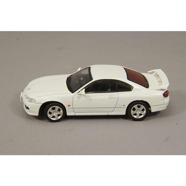ダイキャストマスター 1/64 日産 シルビア S15 ホワイト 右ハンドル