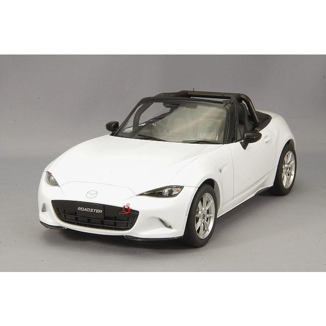 ミニカー/完成品 First18 1/18 マツダ ND ロードスター NR-A ミニカー/完成品 First18 1/18 マツダ ND ロードスター NR-A