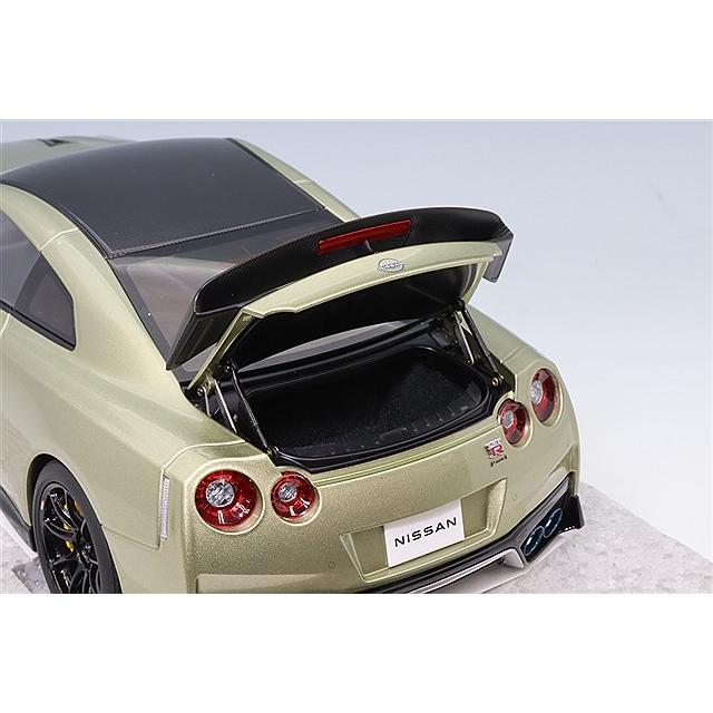 MOTORHELIX 1/18 日産 GT-R (R35) トラックエディション Engineered By