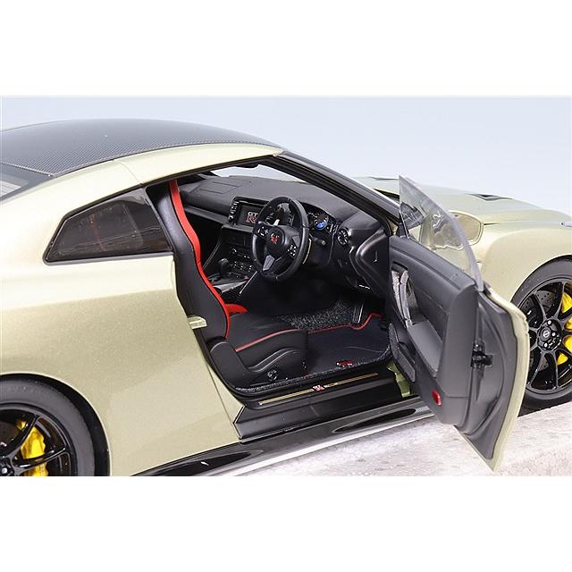 MOTORHELIX 1/18 日産 GT-R (R35) トラックエディション Engineered By