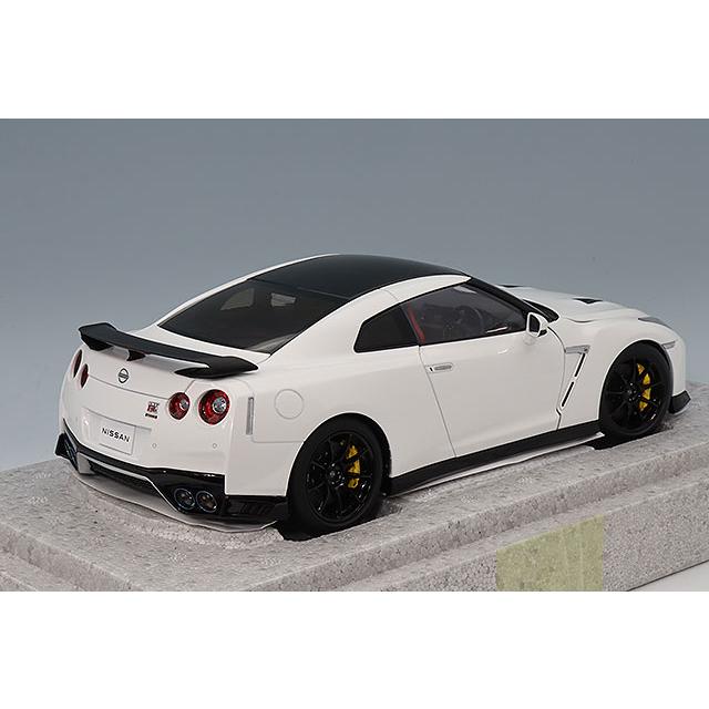 MOTORHELIX 1/18 日産 GT-R (R35) トラックエディション エンジニ