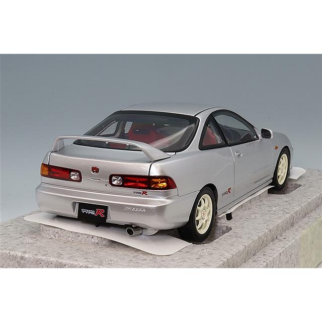 MOTORHELIX 1/18 ホンダ インテグラ タイプR (DC2) 前期型 ヴォーグ