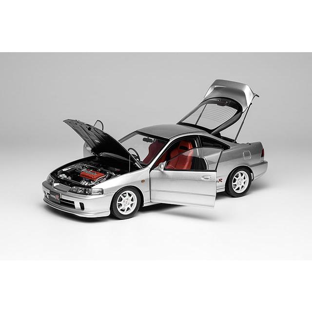 MOTORHELIX 1/18 ホンダ インテグラ タイプR (DC2) 前期型 ヴォーグ