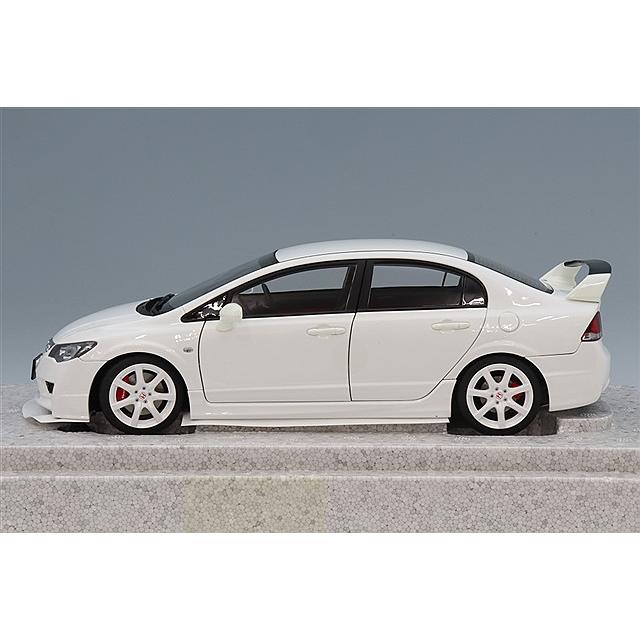 MOTORHELIX 1/18 ホンダ シビック タイプR (FD2) 2007 後期Ver