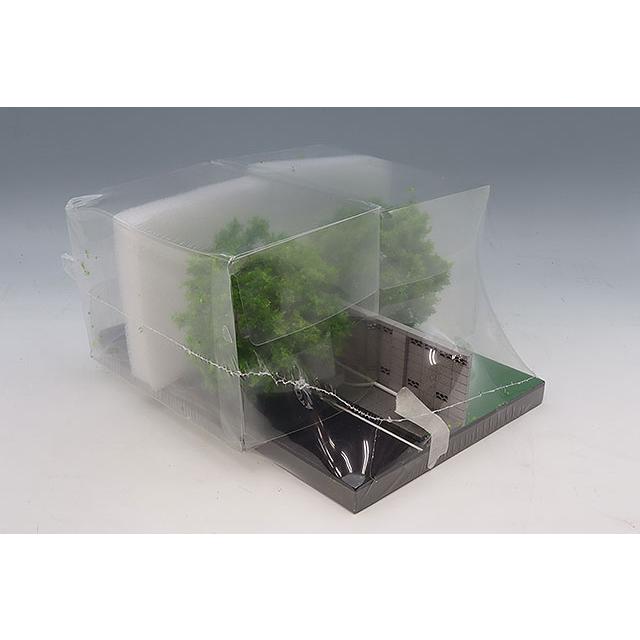 収蔵家 1/64 壁沿い道路と緑地公園ジオラマ : キッドボックス Yahoo!店